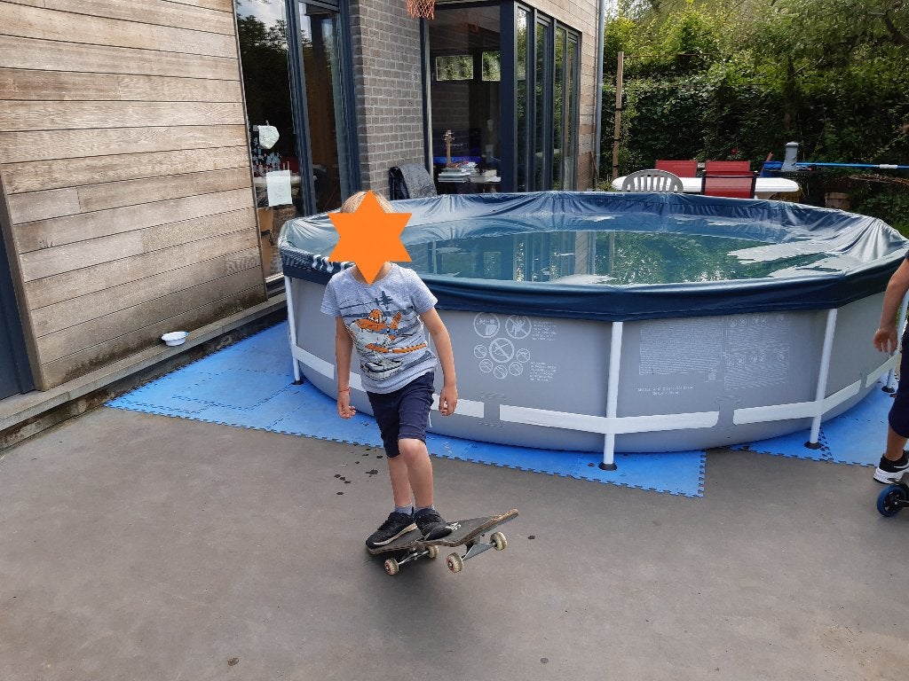 Piscine Intex 366 cm avec filtre à sable et aspirateur robot, 200 à 400 cm, 300 cm ou plus, Rond, Comme neuf