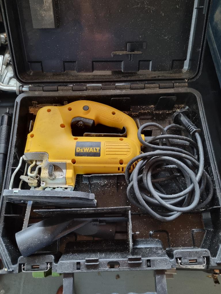 wipzaag DEWALT, Ophalen, Zo goed als nieuw, Decoupeerzaag