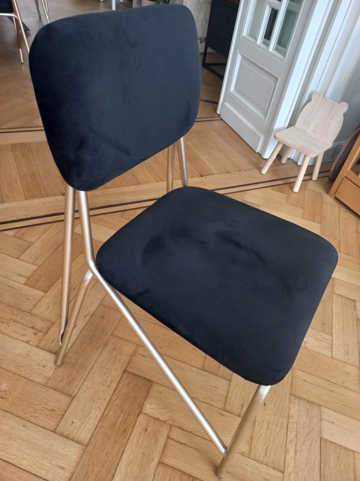 chaises salon, Enlèvement