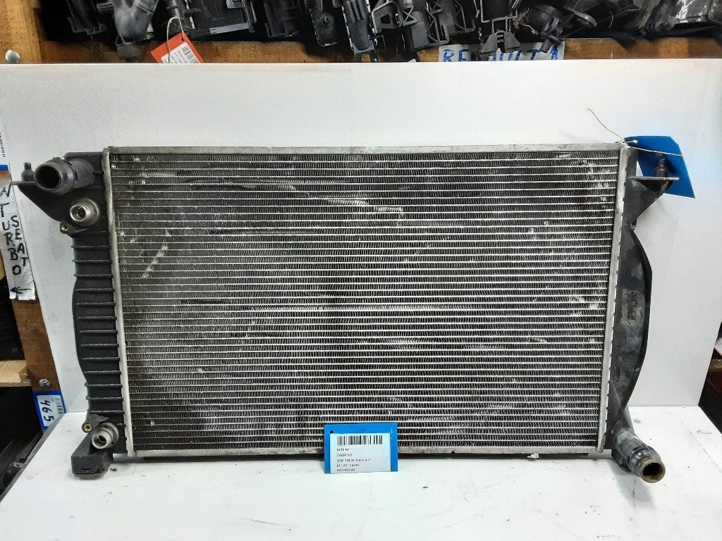 RADIATEUR EAU Audi A4 Cabrio (B7) (01-2002/03-2009), Auto-Union-Straße  1,
85057  Ingolstadt, DE, Info@audi.de, Audi, Utilisé