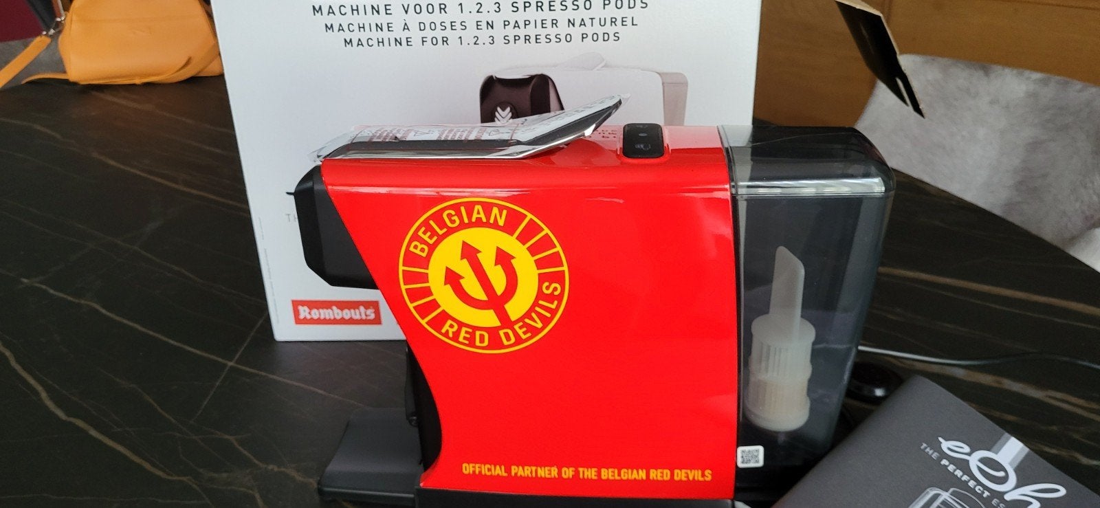 Rombouts koffiemaker..nieuw.Rode duivels, Enlèvement, Cafetière