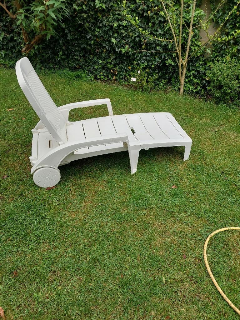 ligstoel, Tuin en Terras, Ophalen, Zo goed als nieuw, Kunststof