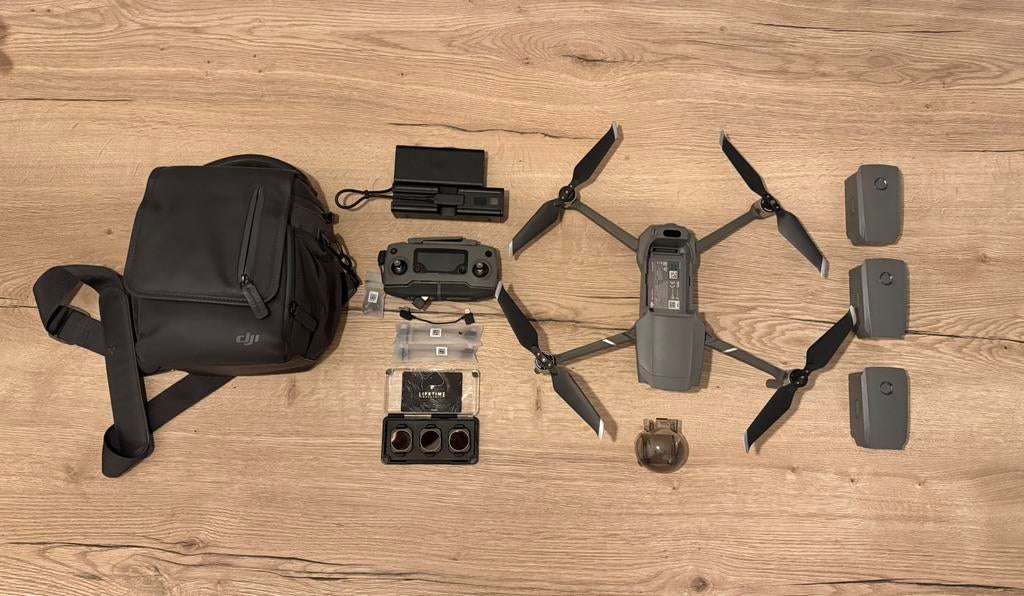 DJI Mavic 2 Pro Drone + Fly more combo + ND filters, Audio, Tv en Foto, Drones, 5 tot 10 kilometer, Ophalen of Verzenden, Zo goed als nieuw