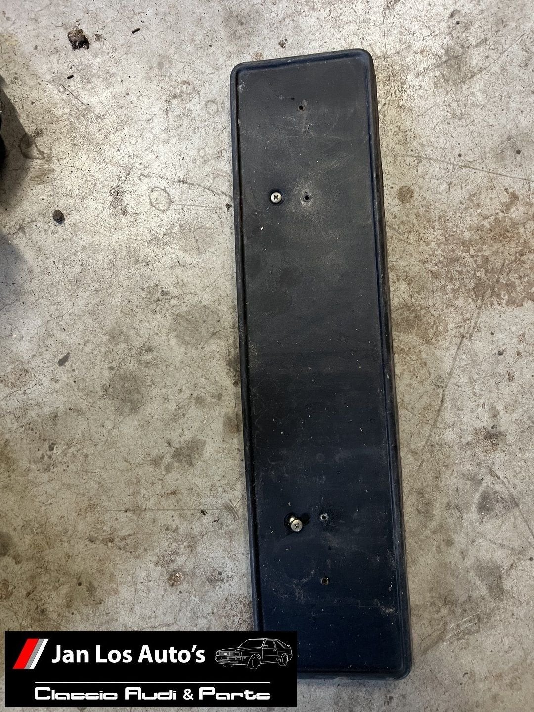 Audi 80 90 B3 kentekenplaathouder voorbumper voor, Autos : Pièces & Accessoires, -, Origine de la pièce connue, Audi, Utilisé