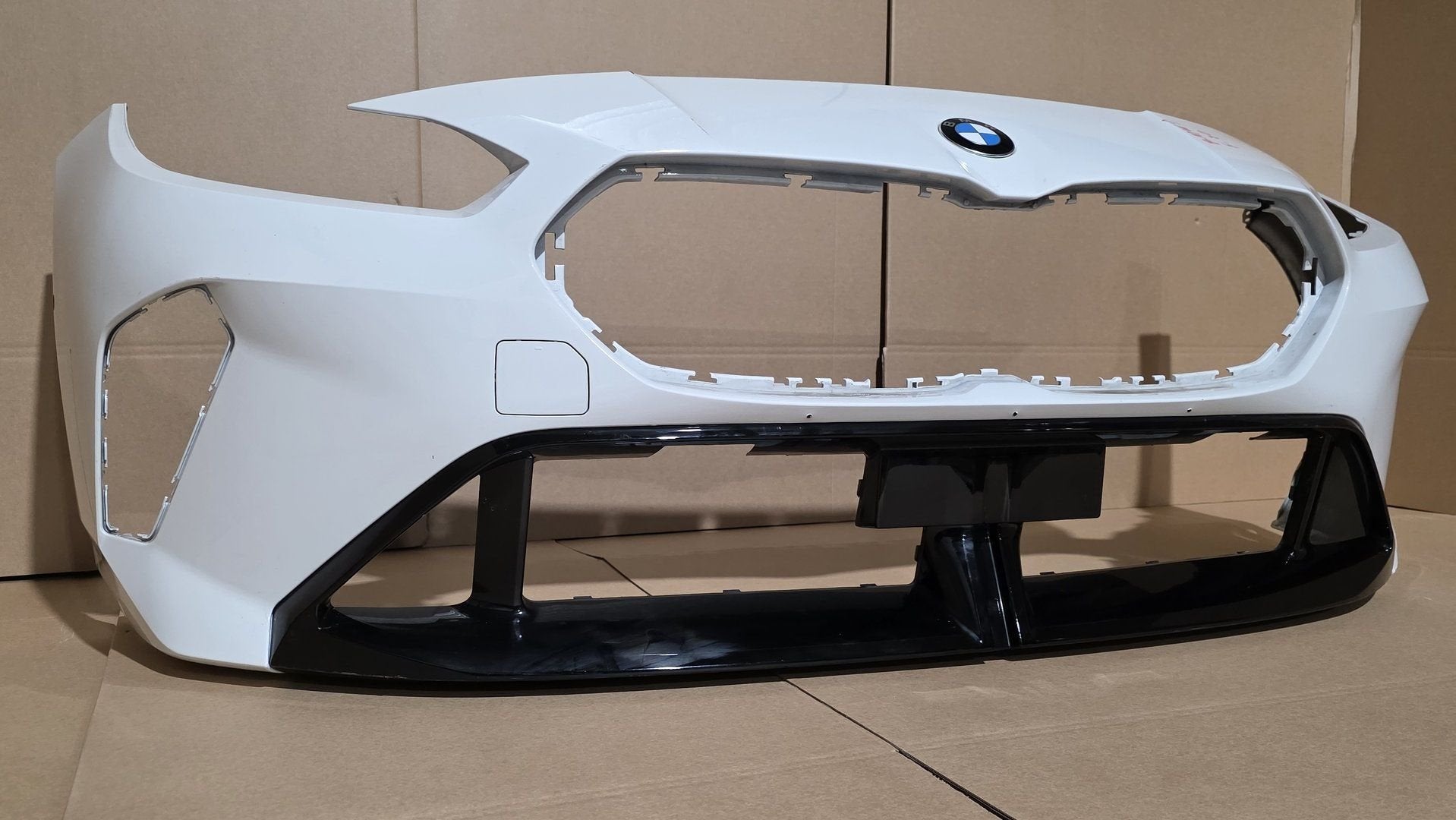 Voorbumper BMW 1 Serie F70 M PAKKET 51115A35D50 ORIGINEEL, Gebruikt, -, Ophalen of Verzenden, Achter