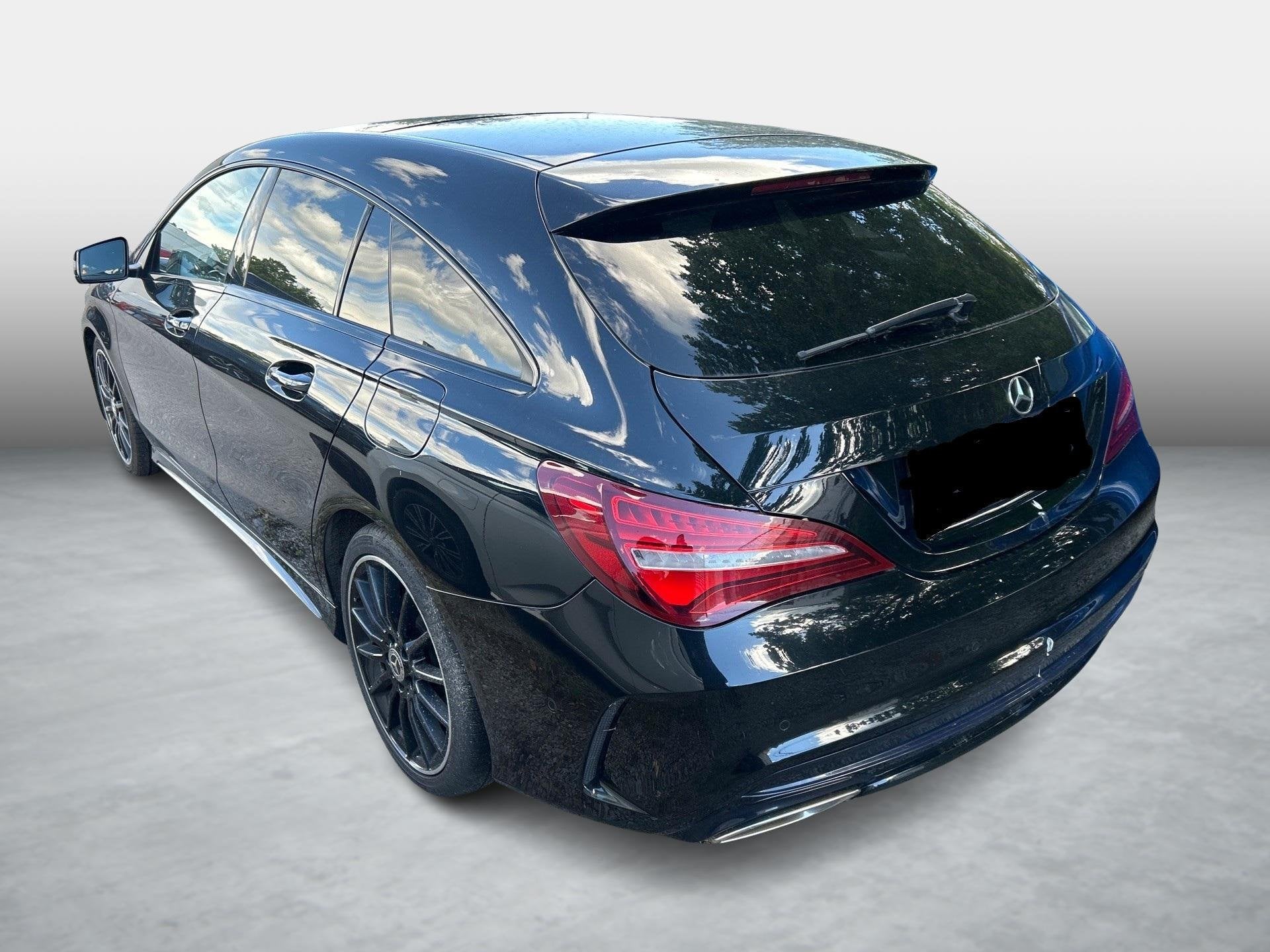 Mercedes-Benz CLA-Klasse 250 4MATIC Shooting Brake AMG Line, Auto's, Automaat, Stof, Gebruikt, 4 cilinders