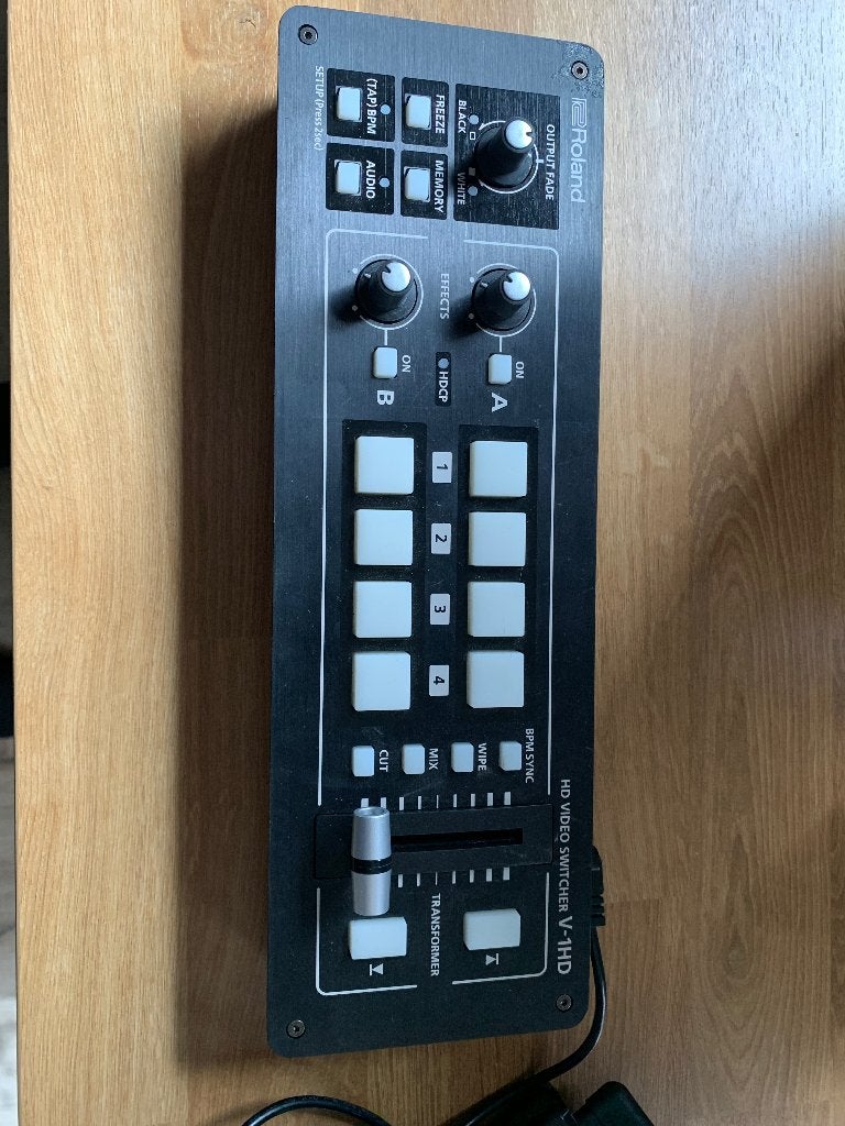 Roland HDVideo switcher, TV, Hi-fi & Vidéo, Enlèvement, Utilisé, Vidéo