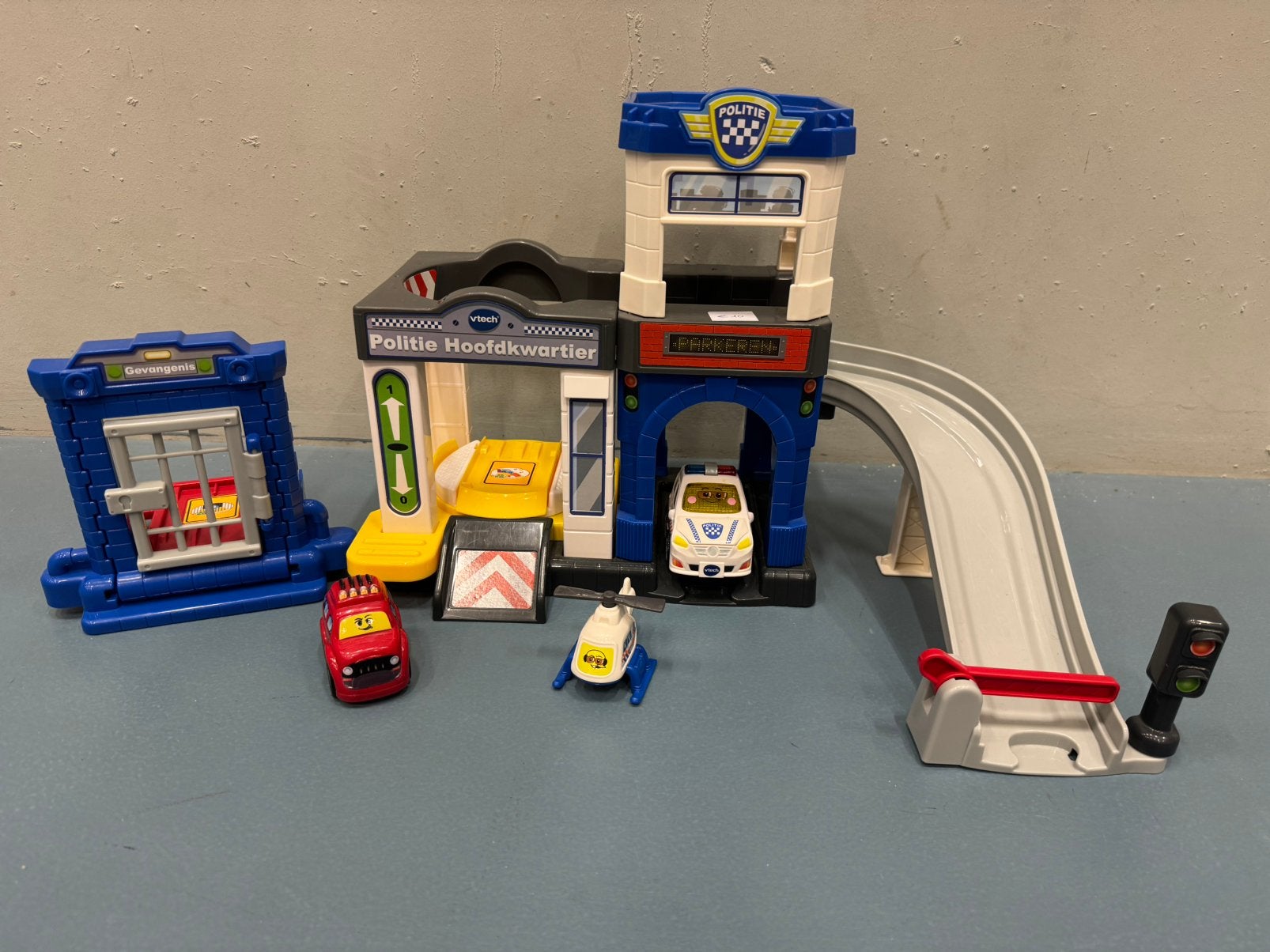 Vtech toet toet auto’s politie, Ophalen, Zo goed als nieuw