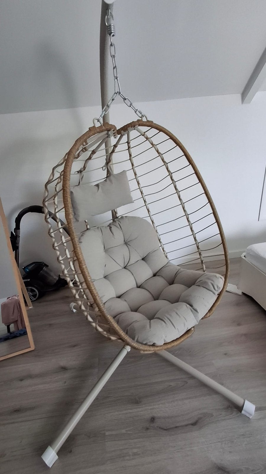 Zo goed als nieuwe hangstoel - modern & comfortabel, Huis en Inrichting, Stoelen, Ophalen, Zo goed als nieuw, Eén, Modern