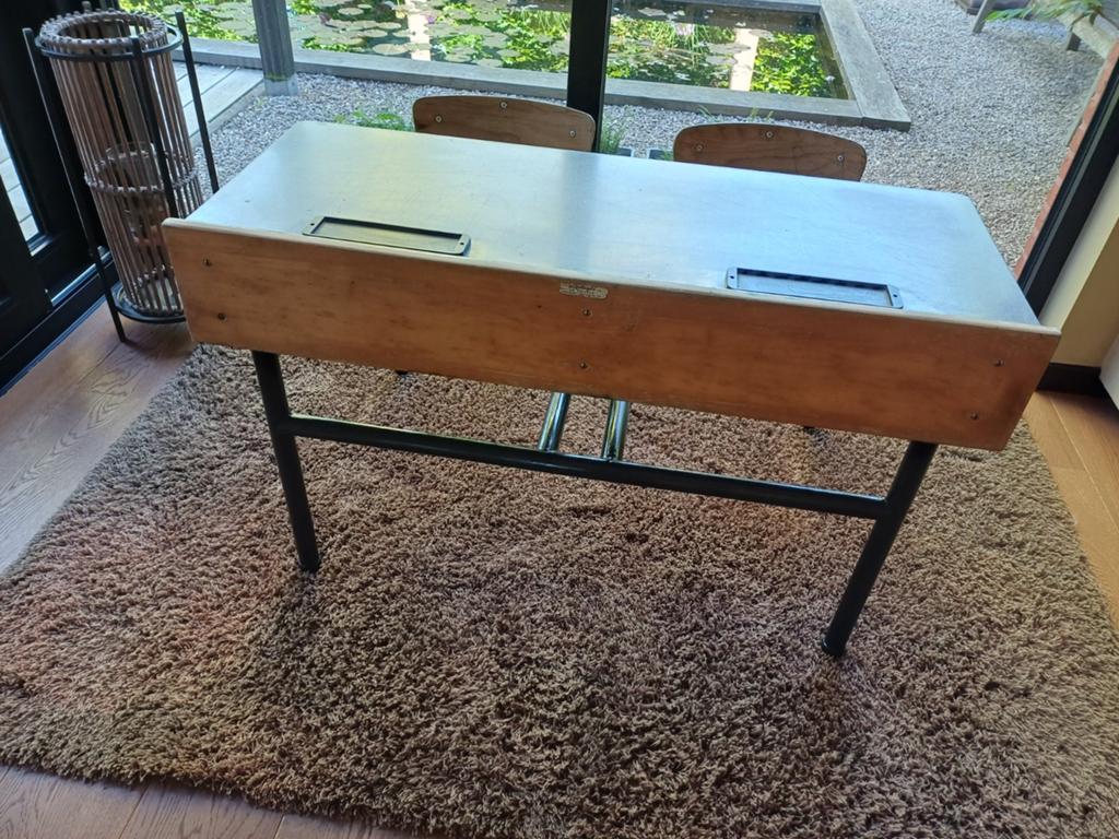 Lessenaar met 2 vaste stoelen, Kinderen en Baby's, Ophalen, Gebruikt, Tafel(s) en Stoel(en)