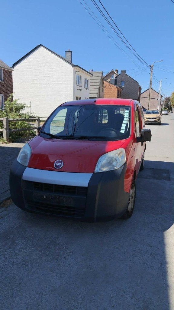 FIAT FIORINO 1400CC 2013 UTILITAIRE AIRCO, Autos, Camionnettes & Utilitaires, Rouge, Euro 5, Achat, Boîte manuelle