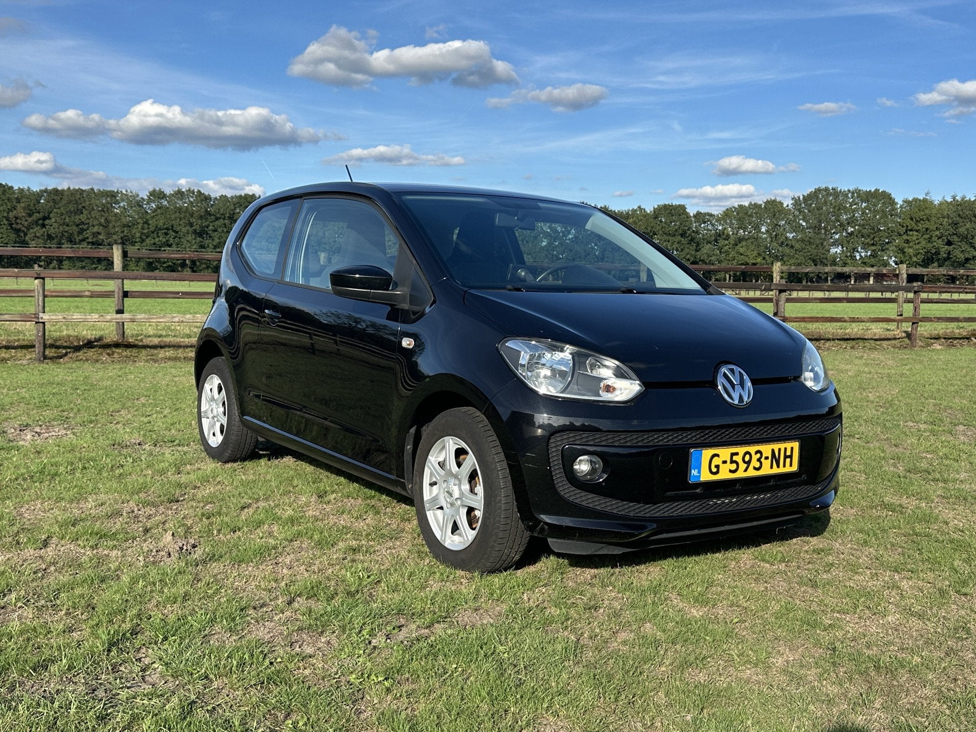 Volkswagen up! 1.0 take up! BlueMotion '14 Airco Navi stoelv, Autos, Volkswagen, Euro 5, Achat, Up!, Noir