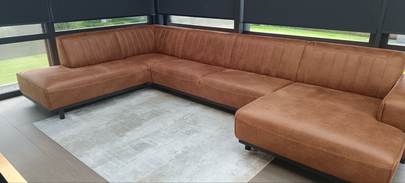 Te koop mooie recente hoeksalon, kleur cognac kleur, Enlèvement