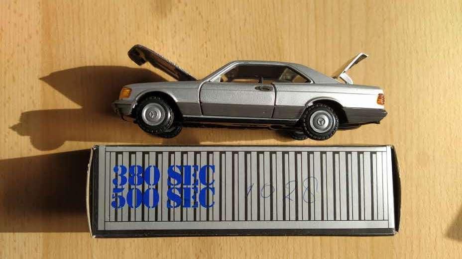 MERCEDES 380SEC, NZG MODELLE, 1:35, nieuwstaat!, Ophalen of Verzenden, Zo goed als nieuw, Auto, Overige merken