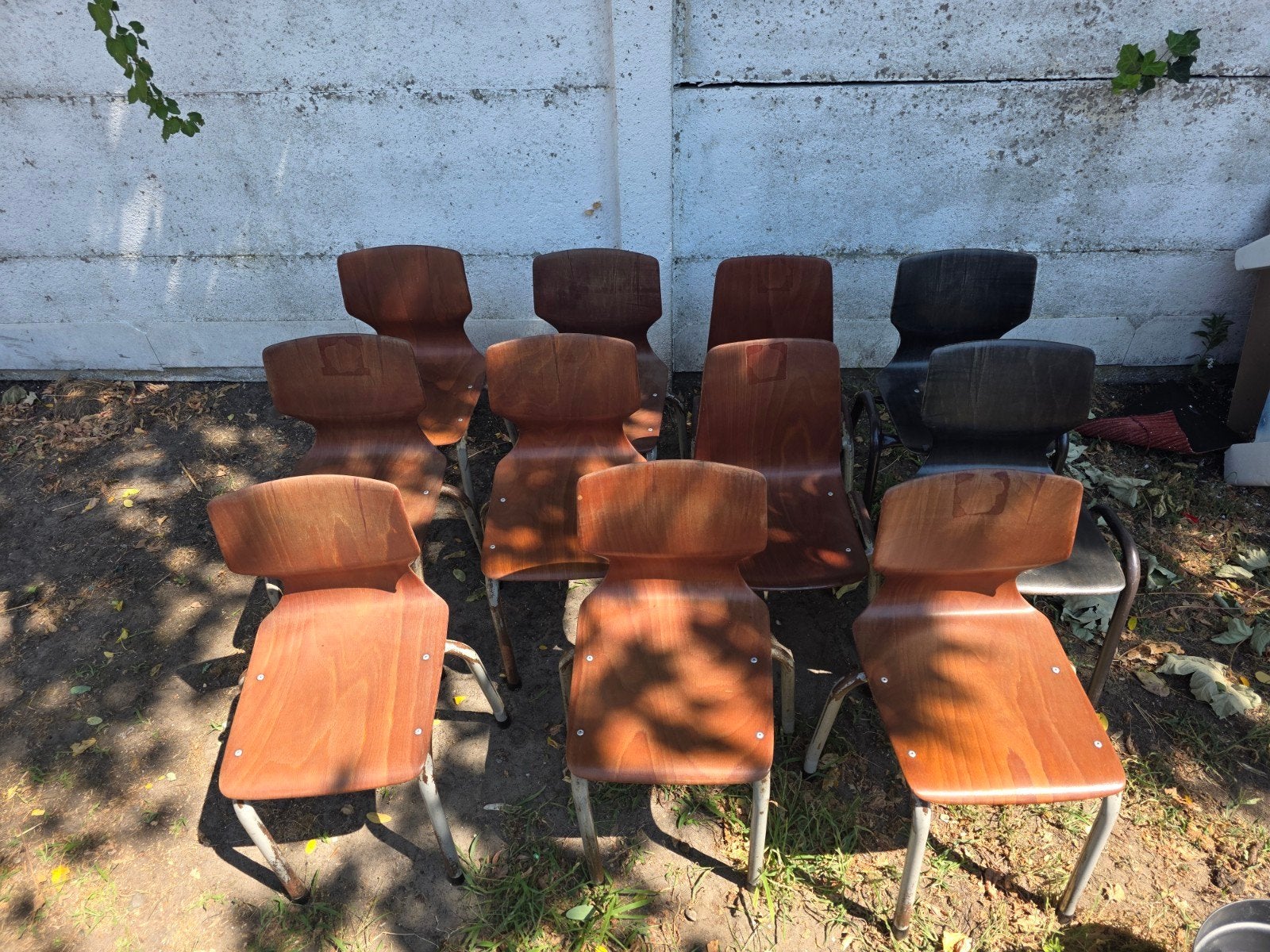 Vintage houten schoolstoelen, Ophalen