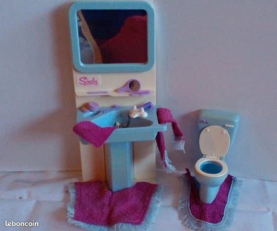 Sindy, Lavabo et WC / toilette. Années 80 vintage, Enlèvement, Utilisé, Accessoires