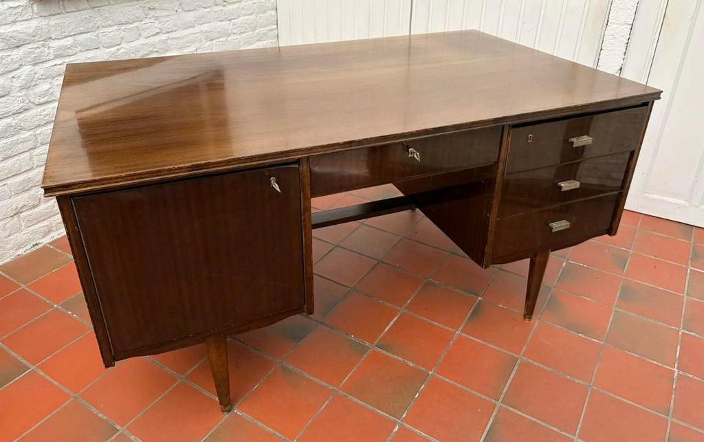 Dubbelzijdig bureau in vintage Scandinavische stijl, Huis en Inrichting, Scandinavisch, Ophalen, Gebruikt, Hout