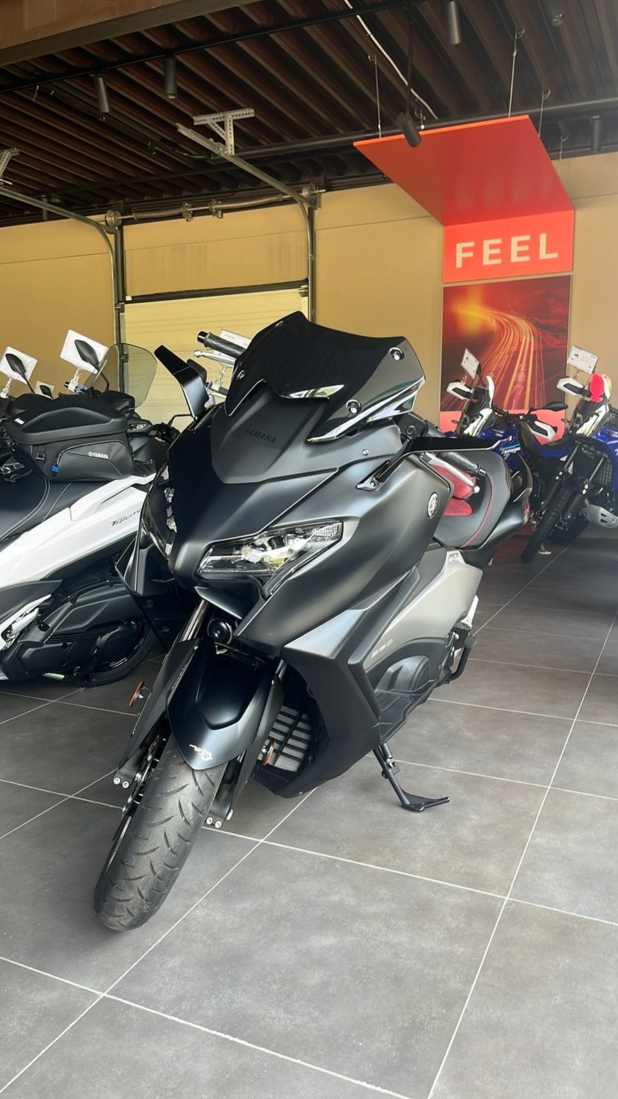 TMAX 25TH ANNIVERSARY / Black max !, Motoren, Motoren | Yamaha, 562 cc, ABS, Minimaal motorrijbewijs A2, Automaat