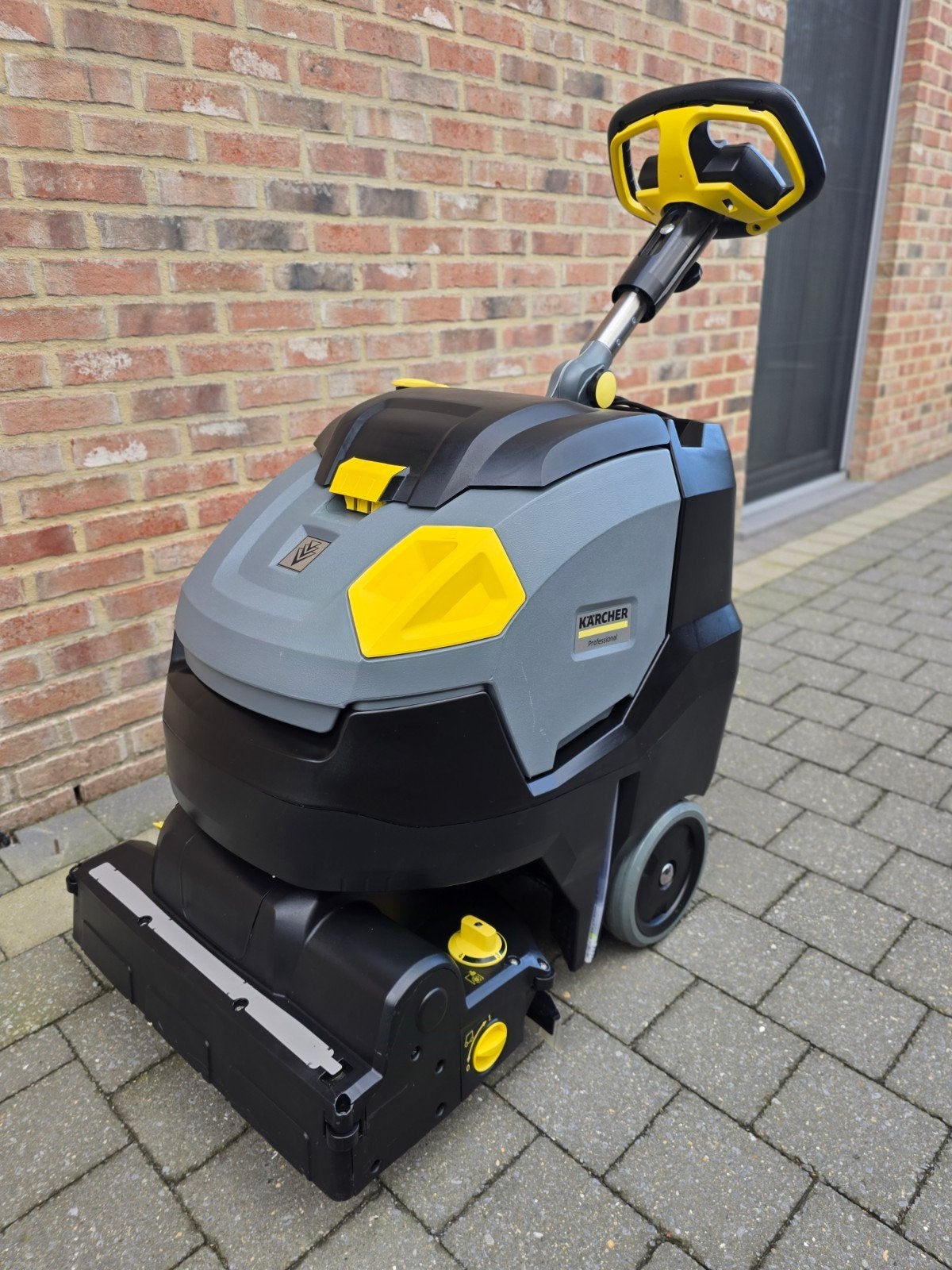Kärcher BR 45/22C Schrobzuigmachine NIEUW, Doe-het-zelf en Bouw, Ophalen of Verzenden, Nieuw, Schrobmachine