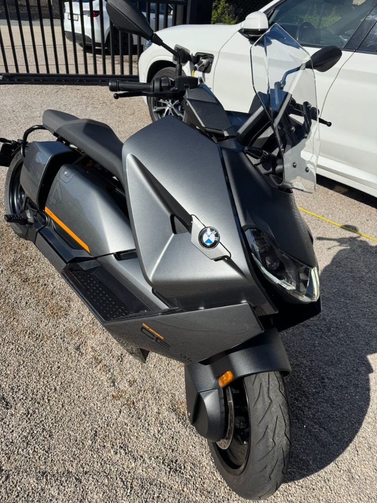 BMW CE04 - Garantie: 5j - Verkoop wegens nieuwe job in NL, Scooter, Nieuw, Motorrijbewijs A, Handvatverwarming