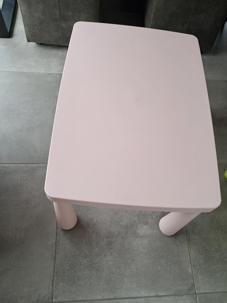 Ikea MAMMUT Kindertafel, binnen/buiten zalm roze, Kinderen en Baby's, Ophalen, Gebruikt, Tafel(s)