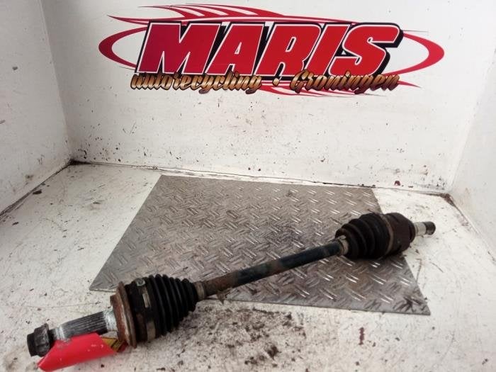 Arbre de transmission avant gauche d'un Toyota Yaris, Autos : Pièces & Accessoires, -, -, 3 mois de garantie, Toyota