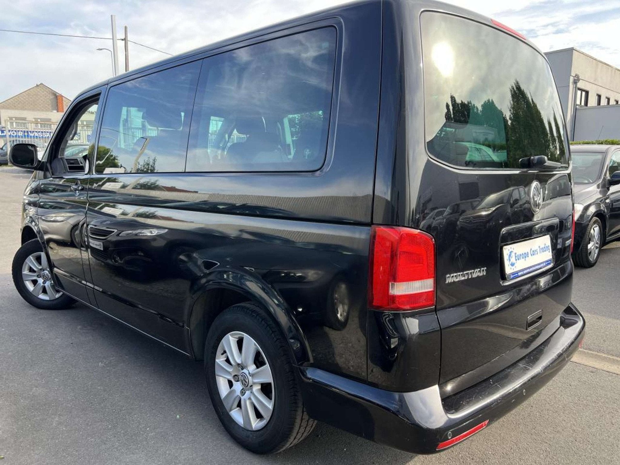 Volkswagen Transporter Multivan T5 2.0TDI 115CH 1ÈRE MAIN D, https://public.car-pass.be/vhr/83dfb7b9-afb9-4c9d-bce0-f53c7d95dd0e