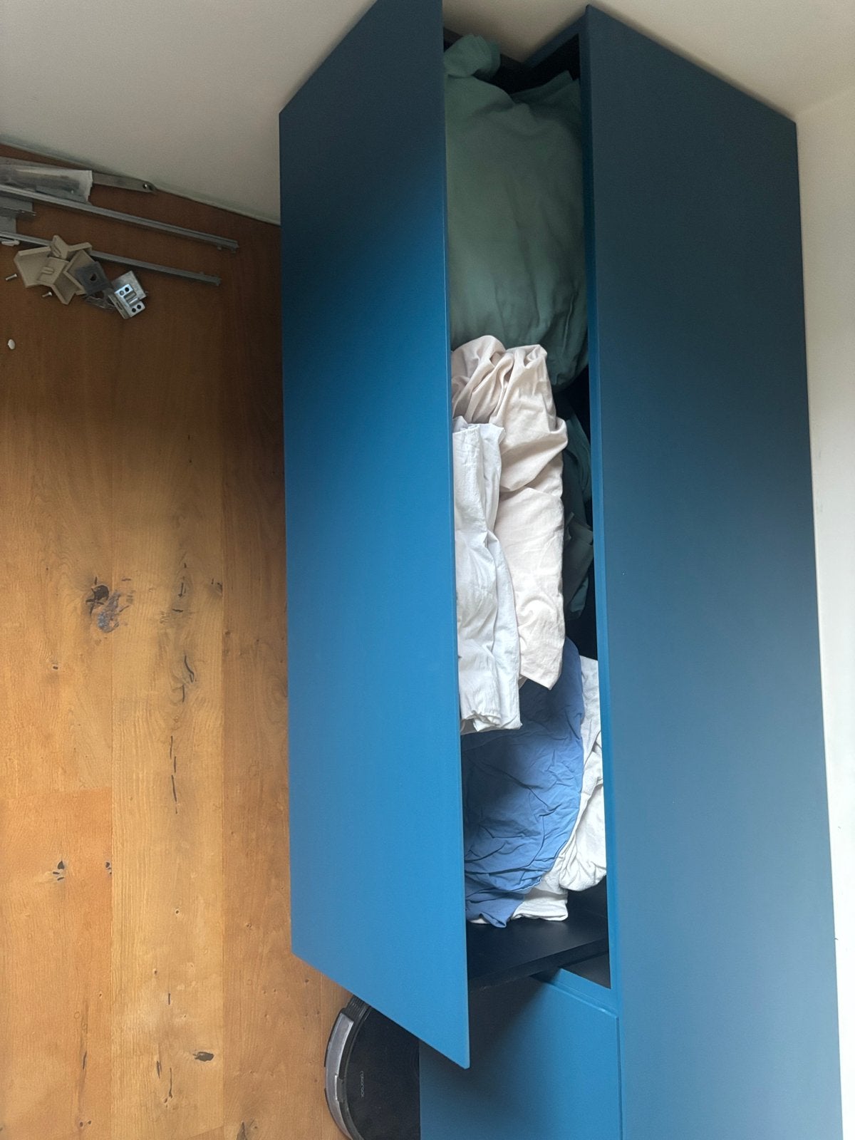 HANGKAST AAN DE BOVENKANT VAN HET INTERIEUR, Huis en Inrichting, Ophalen, Zo goed als nieuw