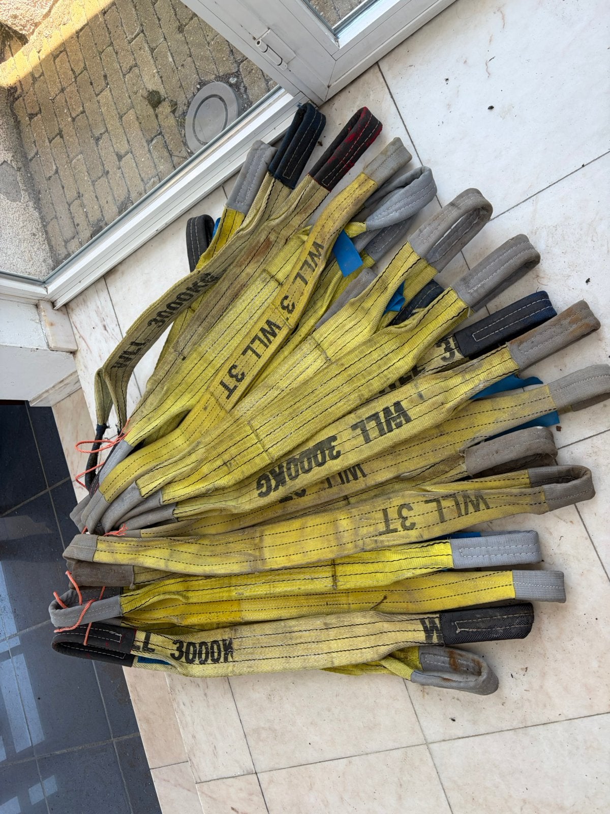 Lot hijsbanden 3 ton 1 meter 30 euro voor 20 stuks, Doe-het-zelf en Bouw, Lieren en Takels, Ophalen, Zo goed als nieuw