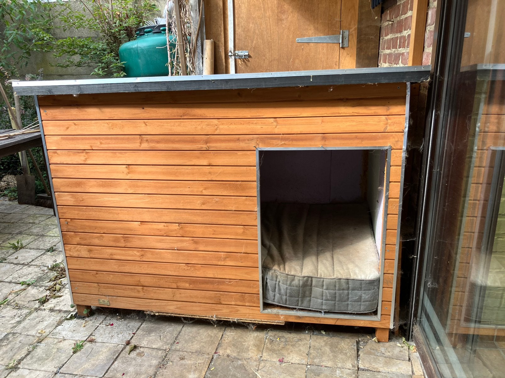 Niche pour chien XXL gratuite, Enlèvement, Comme neuf
