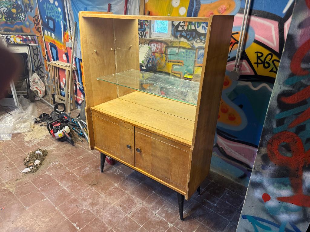 Meuble en bois, Enlèvement
