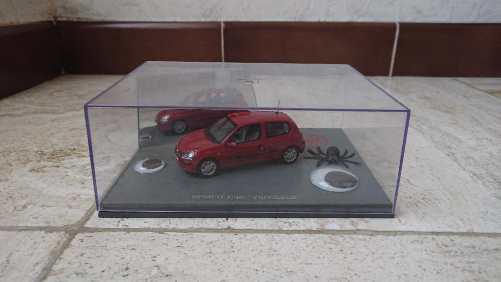1/43 Renault Clio II Miniature Universal Hobbies, Ophalen of Verzenden, Nieuw, Auto, Universal Hobbies