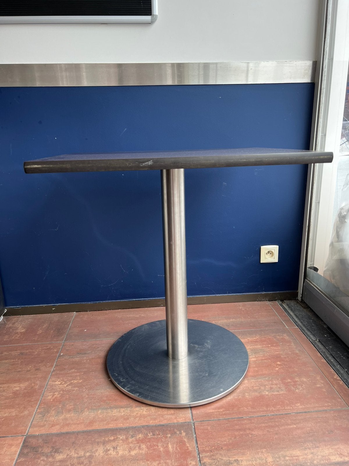 8 tafels gratis, Ophalen, Gebruikt