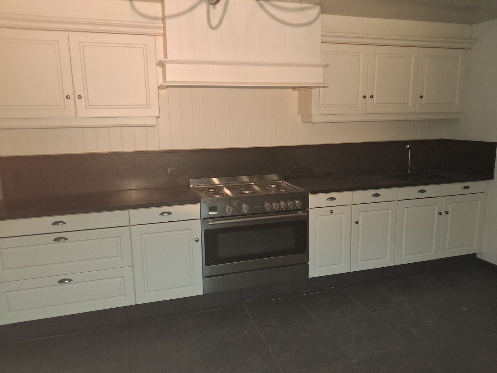 Keuken paar jaar oud  zelf af te breken, Huis en Inrichting, Keuken | Complete keukens, Ophalen