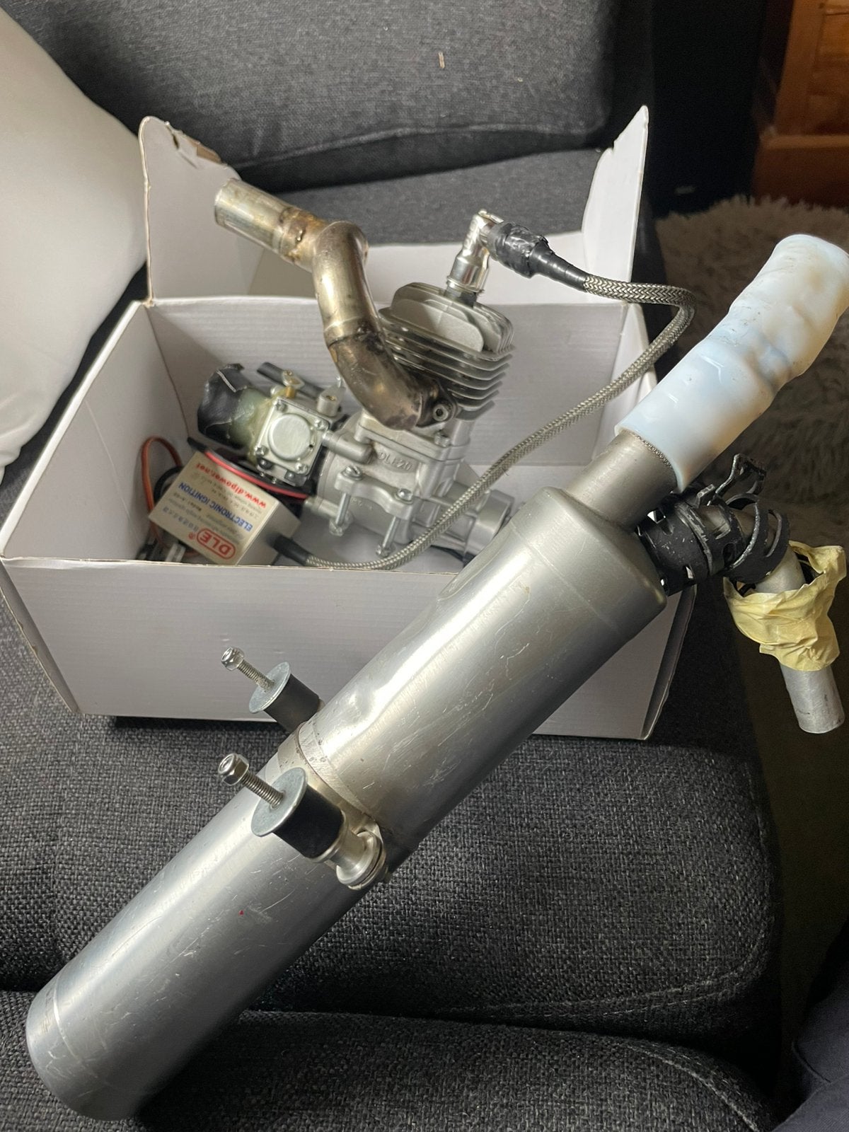 Moteur essence DLE 20, Hobby & Loisirs créatifs, Enlèvement ou Envoi, Comme neuf, Avion, Autres marques