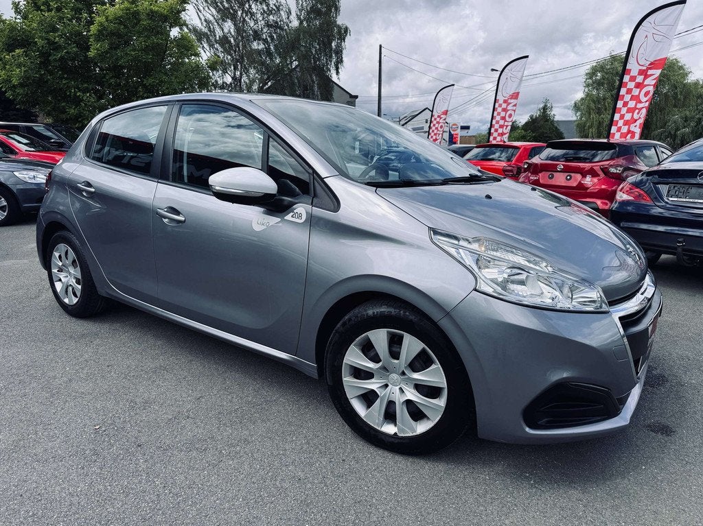 Peugeot 208 208 1.2i essence Like S, Garantie 1 an, Auto's, Peugeot, Voorwielaandrijving, Stof, 110 g/km, Bedrijf