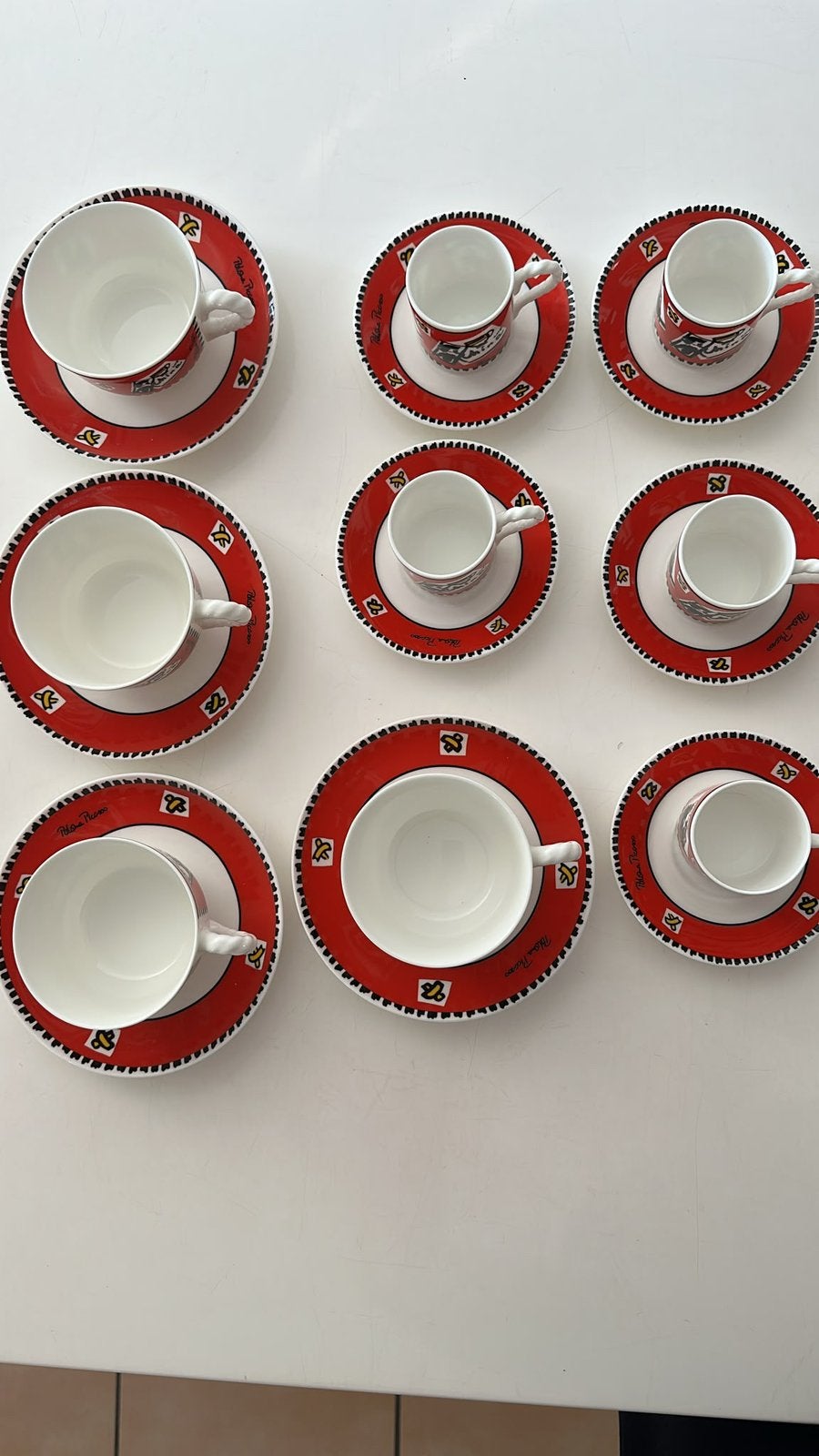 Picasso servies, Ophalen