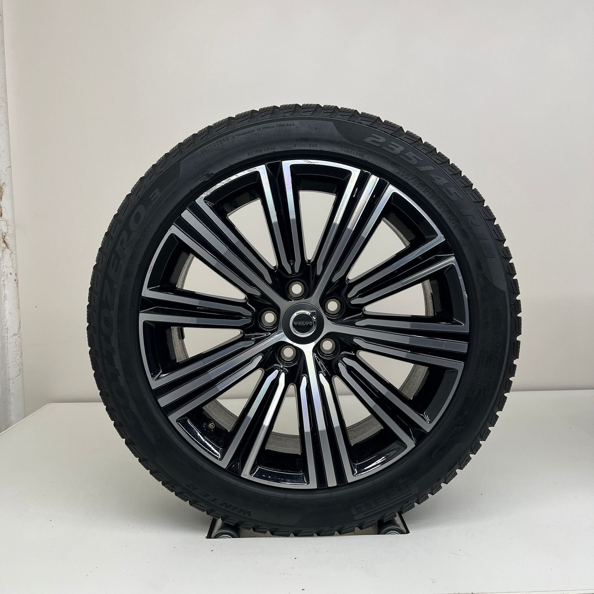 Volvo S60 / V60 - 18 inch - winterbanden, Pneus et Jantes, Pneus hiver, Enlèvement ou Envoi, Véhicule de tourisme
