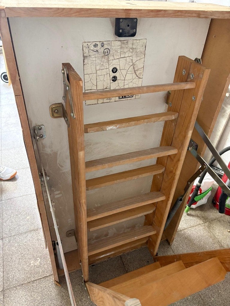 Zoldertrap, Doe-het-zelf en Bouw, Ladders en Trappen, Ophalen, Gebruikt, Trap, Opvouwbaar of Inschuifbaar