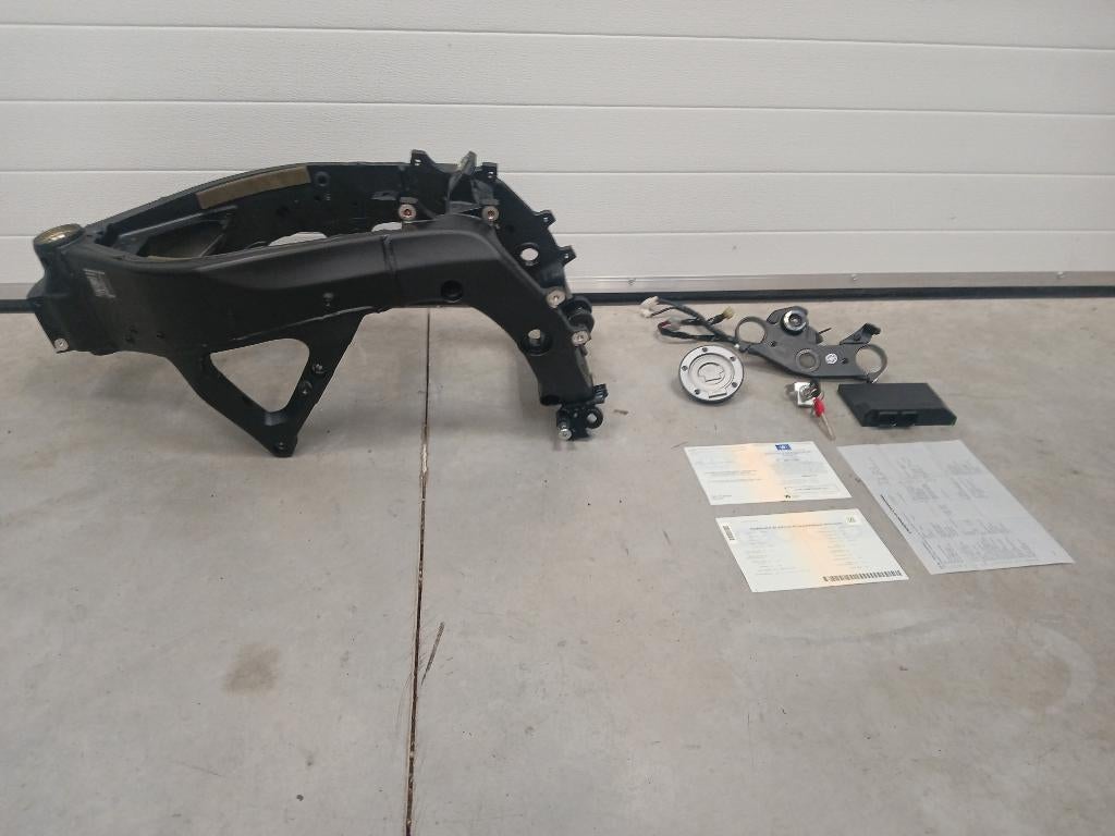Yamaha R6 RJ15 frame met kenteken, Motoren, Onderdelen | Yamaha, Ophalen, Gebruikt