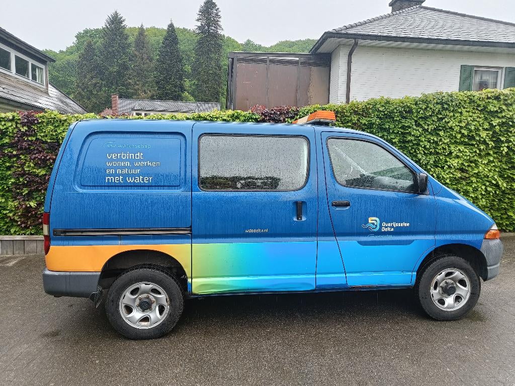 toyota hiace 2.5D 4X4, Auto's, Toyota, 2500 cc, 1800 kg, Overige modellen, 4 cilinders