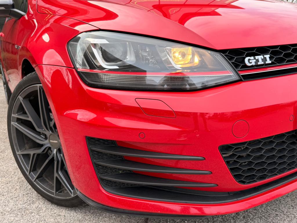 VOLKSWAGEN GOLF GTI / DSG / PANO / 72000km, Autos, Cuir, Entreprise, Golf, 4 cylindres