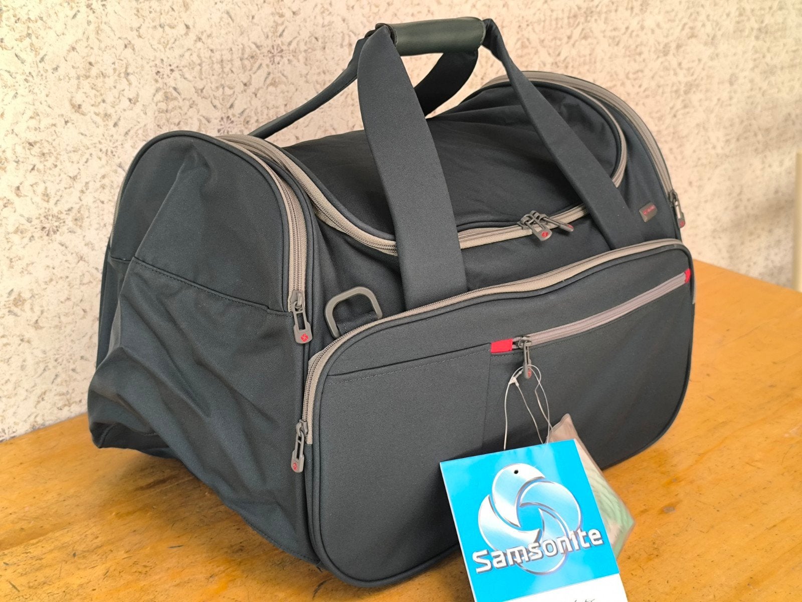 Samsonite Sherry Twist Duffle Bag/Sac de sport (59cm)(Neuf!), Enlèvement ou Envoi, Neuf