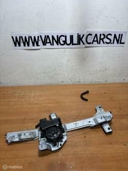 Motor raammechaniek  linksvoor Peugeot 208 ('12->, Auto-onderdelen, Ruiten en Toebehoren, Peugeot, Gebruikt, Ophalen of Verzenden