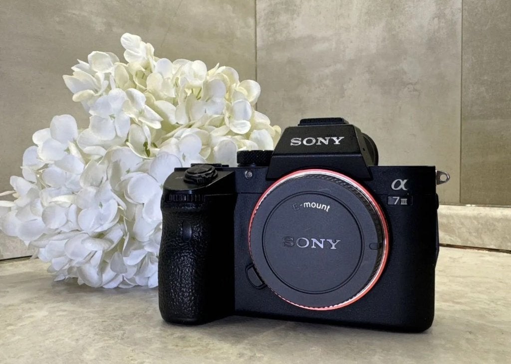 Sony A7 m3, TV, Hi-fi & Vidéo, Appareils photo numériques, Enlèvement ou Envoi, Sony, Écran inclinable/pivotant, Chargeur