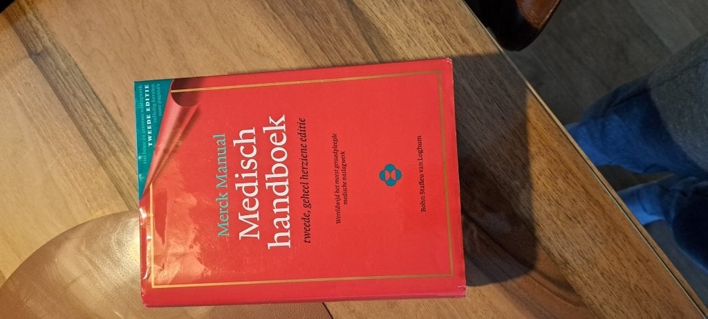 Merck Manual Medisch handboek tweede, geheel herziene editie, Boeken, Ophalen, Merck Manuel, Hoger Onderwijs, Zo goed als nieuw