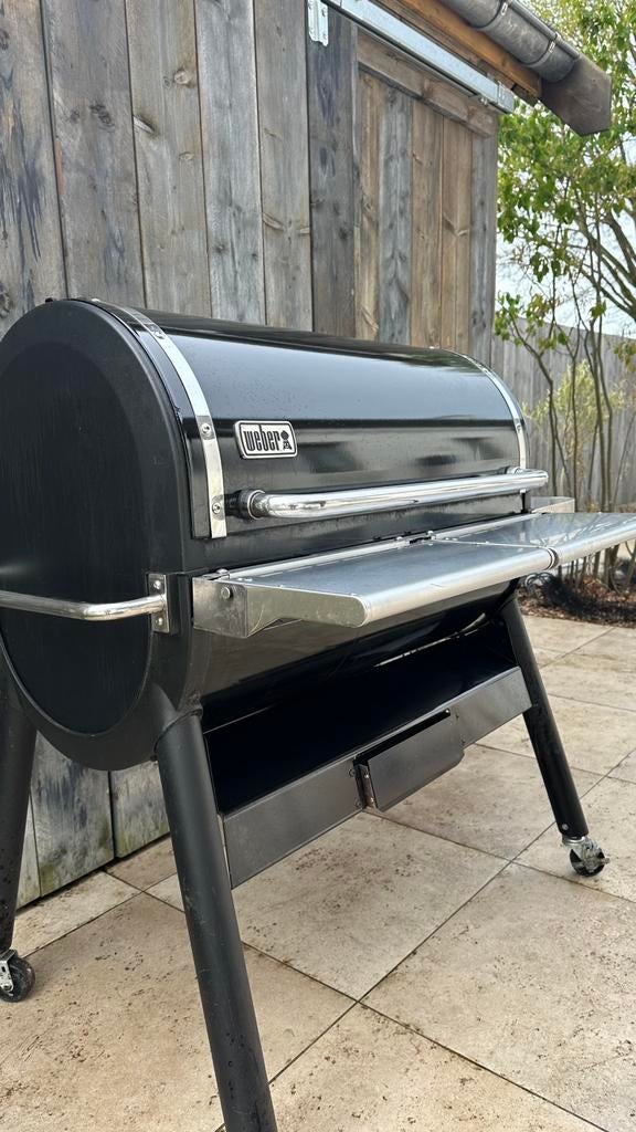 Weber Smokefire EX6 (gen2), incl. hoes en tafel, Enlèvement, Utilisé