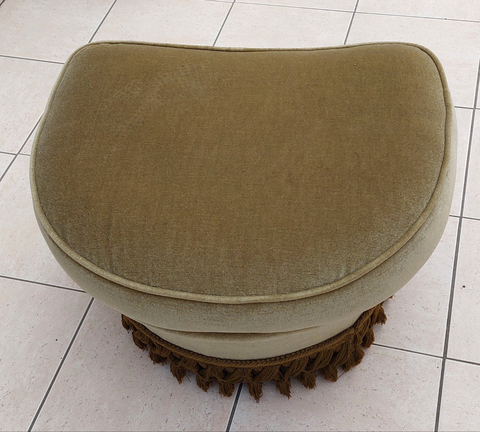 Pouf/pouf vintage - vert olive avec franges, Maison & Meubles, Enlèvement, Moins de 50 cm, Moins de 50 cm
