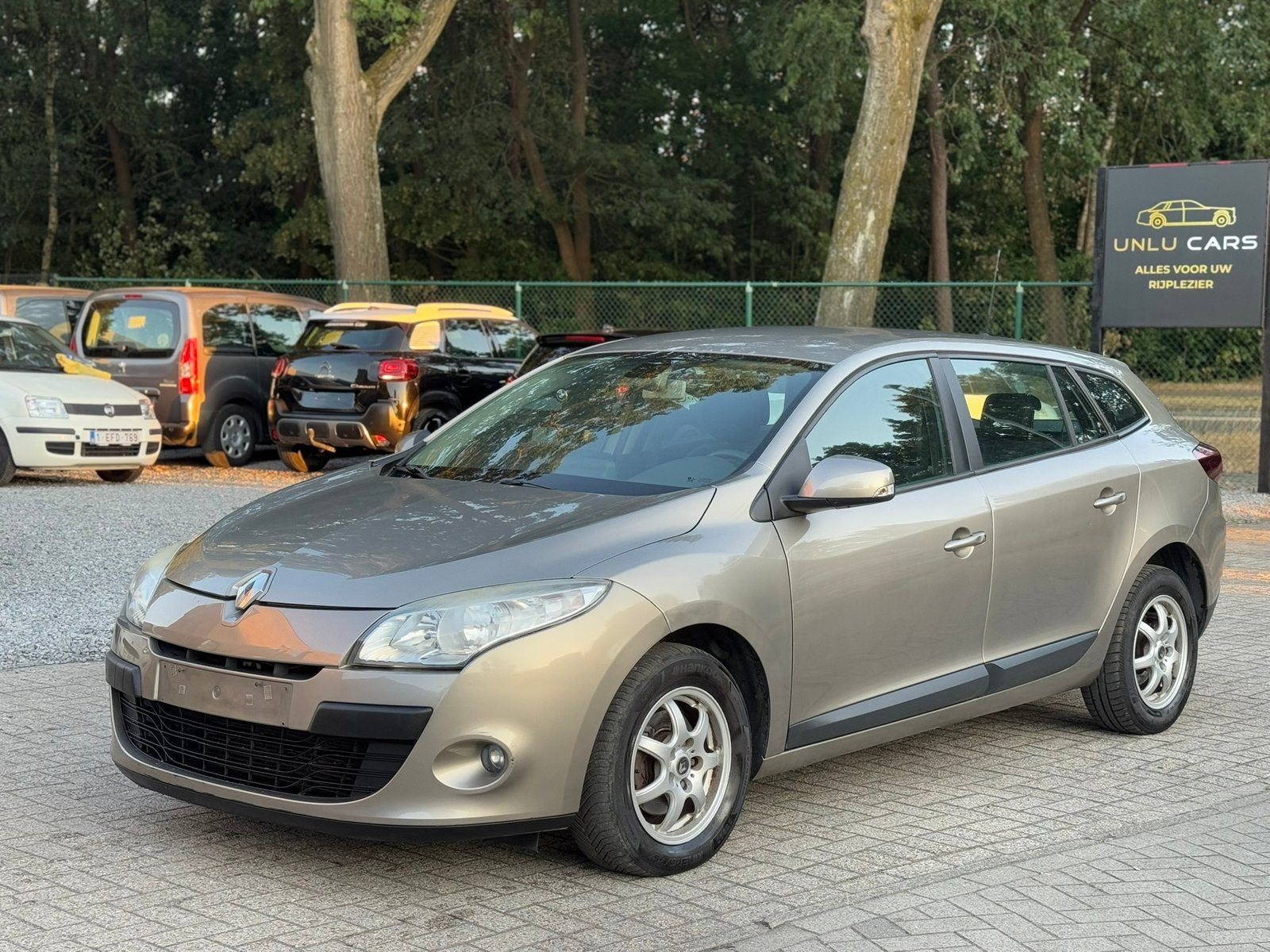 RENAULT MEGANE 1.5 DIESEL AUTOMAAT, Auto's, Automaat, Beige, Bedrijf, Diesel