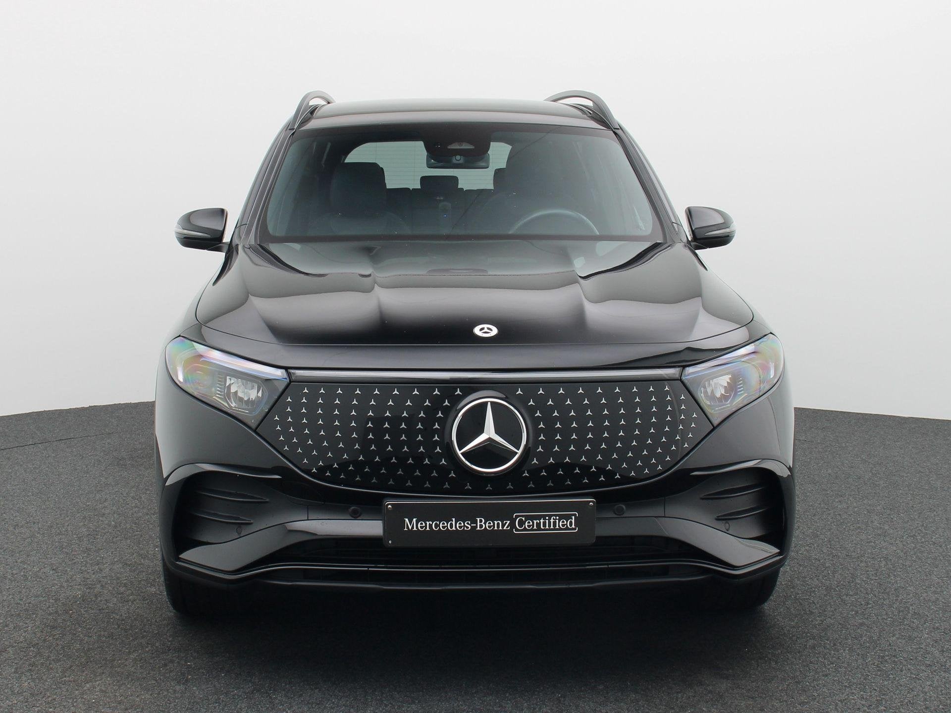 Mercedes-Benz EQB 250+ AMG Line + PANORAMISCH DAK + BURMESTE, Auto's, Dealer onderhouden, Stof, Gebruikt, Zwart